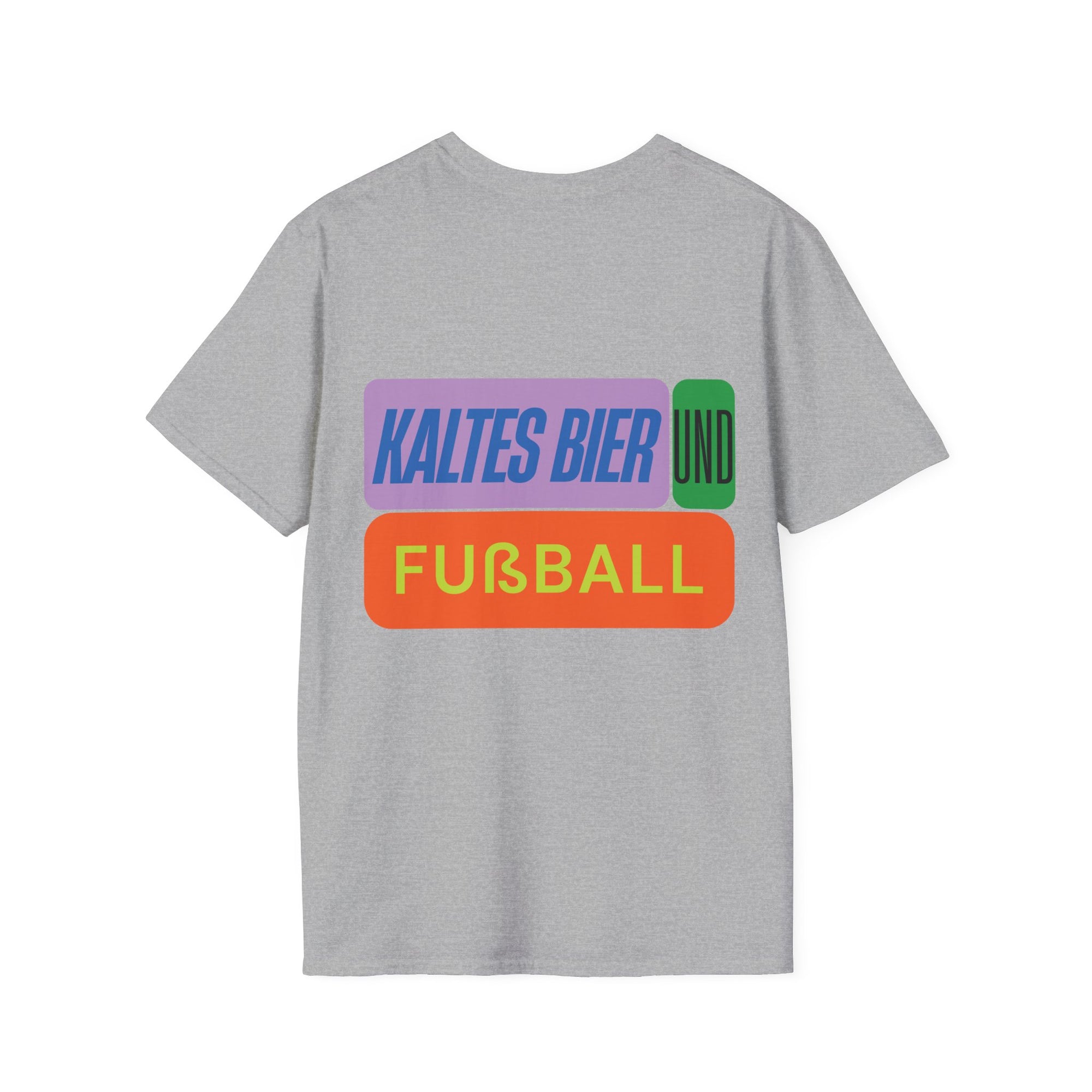 Kaltes Bier und Fußball | KurvenKult Unisex T-Shirt