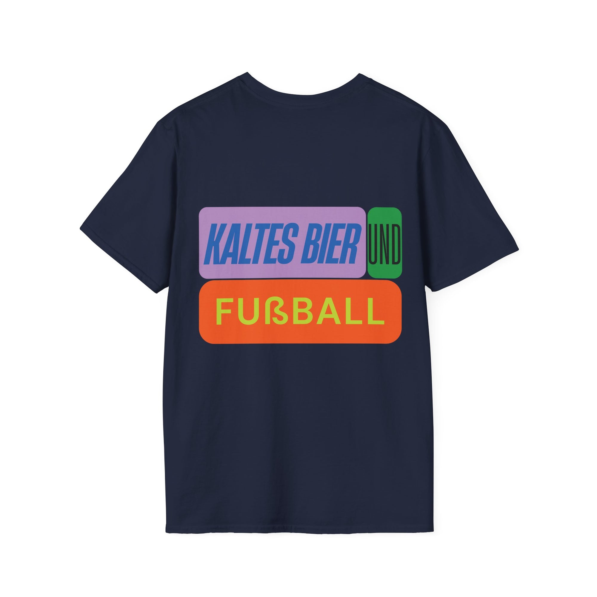 Kaltes Bier und Fußball | KurvenKult Unisex T-Shirt