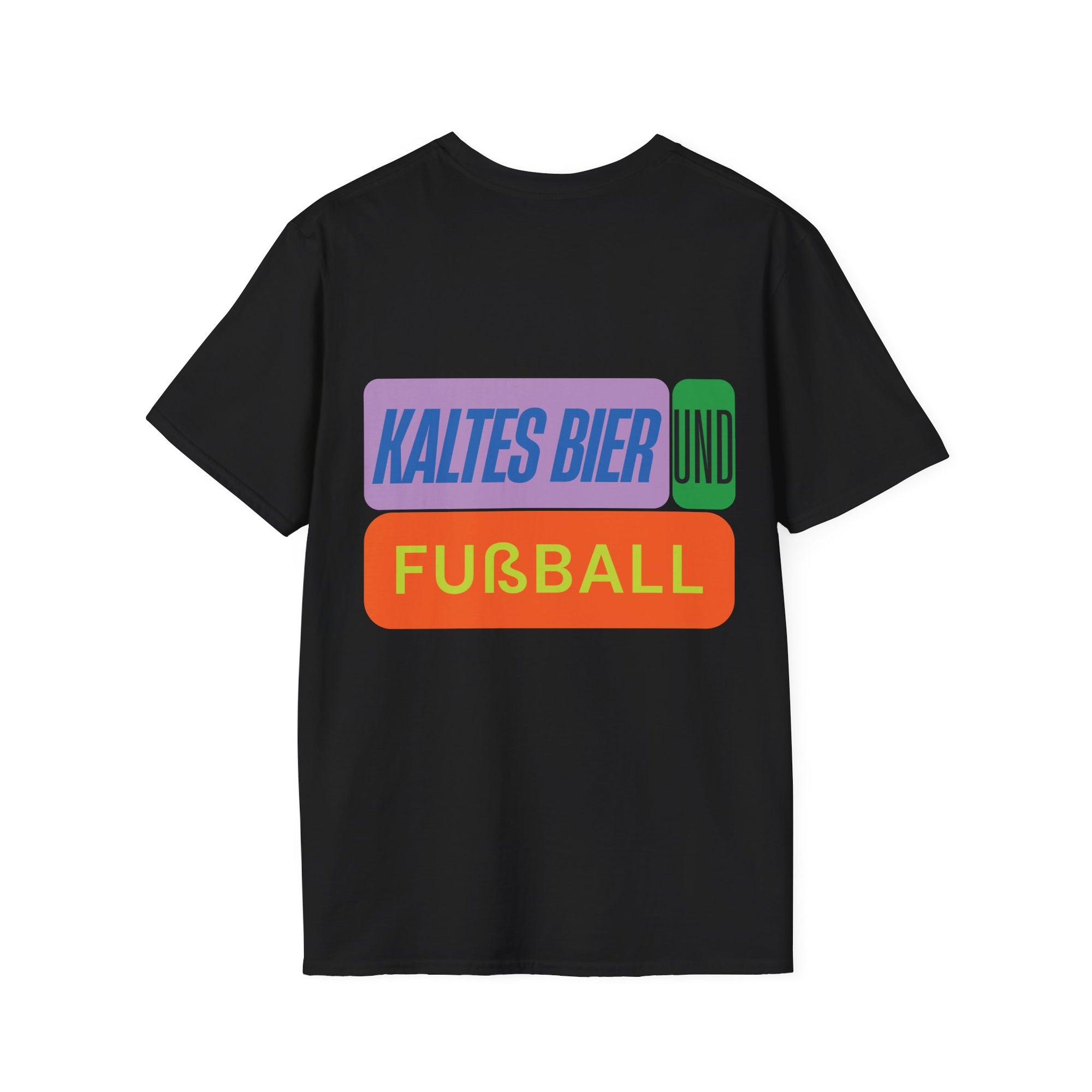 Kaltes Bier und Fußball | KurvenKult Unisex T-Shirt